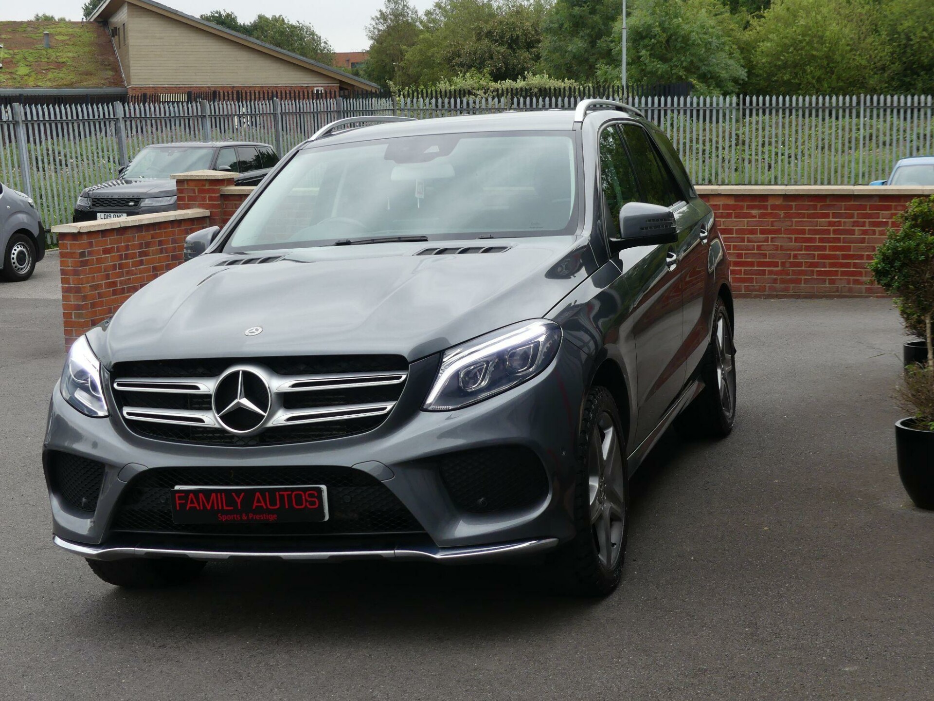 Mercedes Benz GLE-CLASS