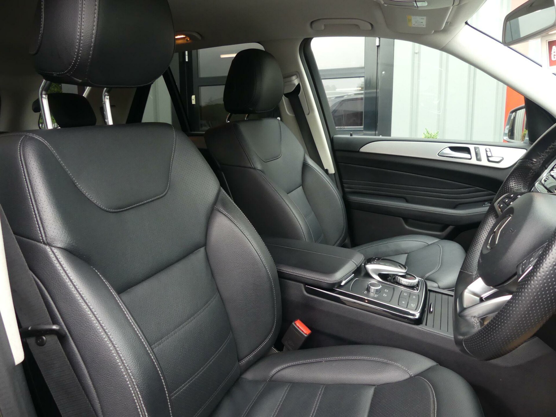 Mercedes Benz GLE-CLASS