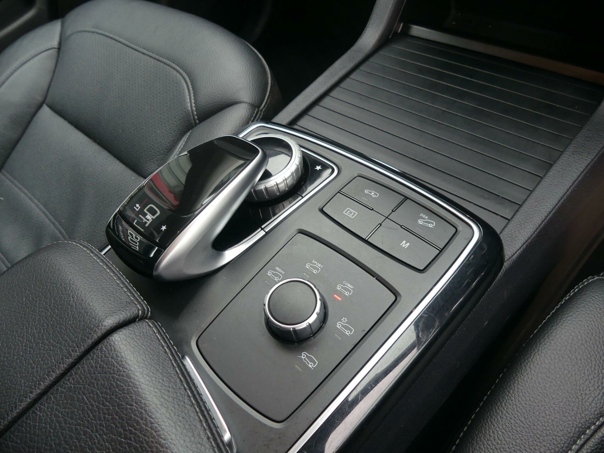 Mercedes Benz GLE-CLASS