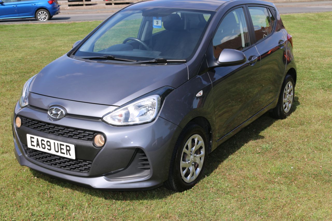Hyundai i10