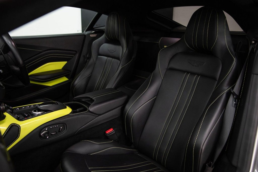 Aston Martin Vantage