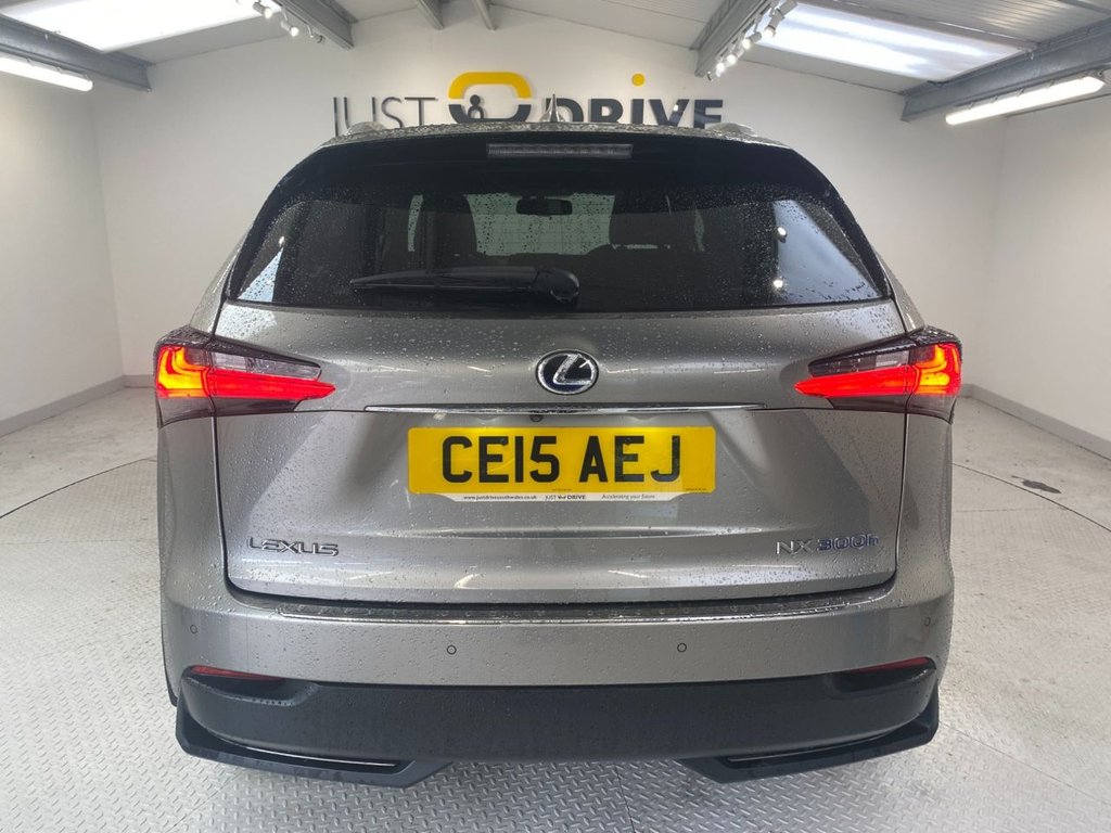 Lexus NX 300h