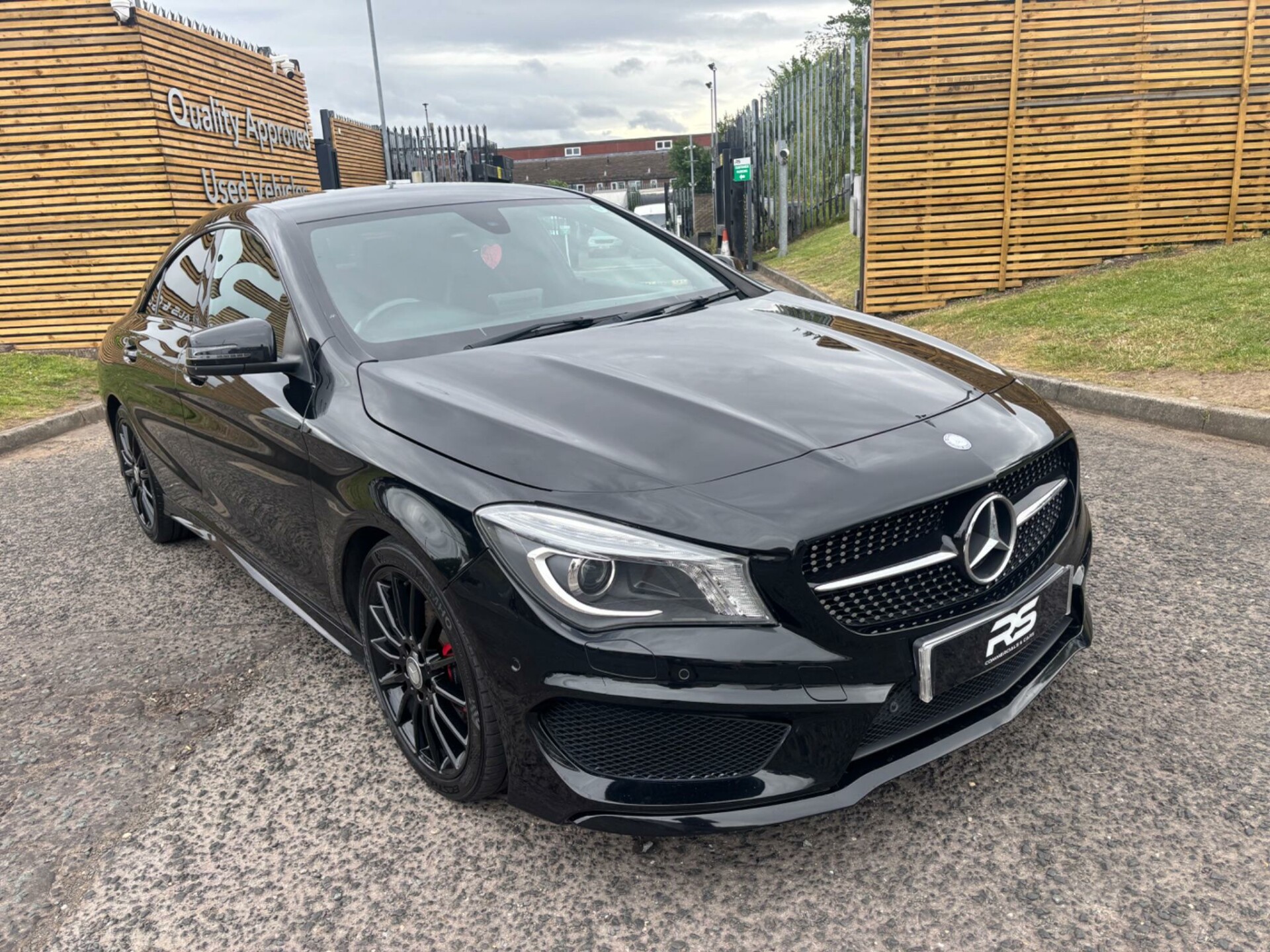 Mercedes Benz CLA