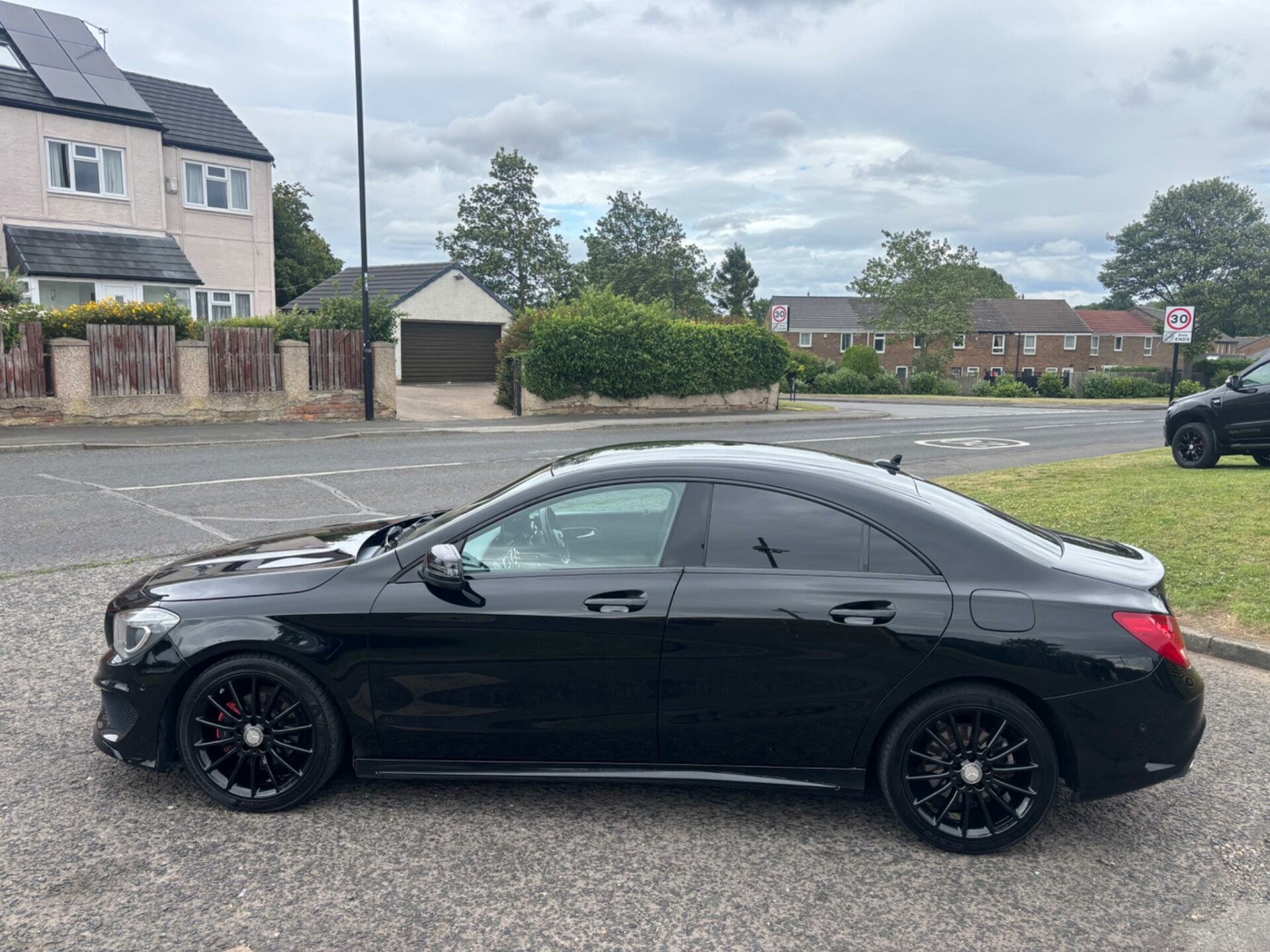 Mercedes Benz CLA