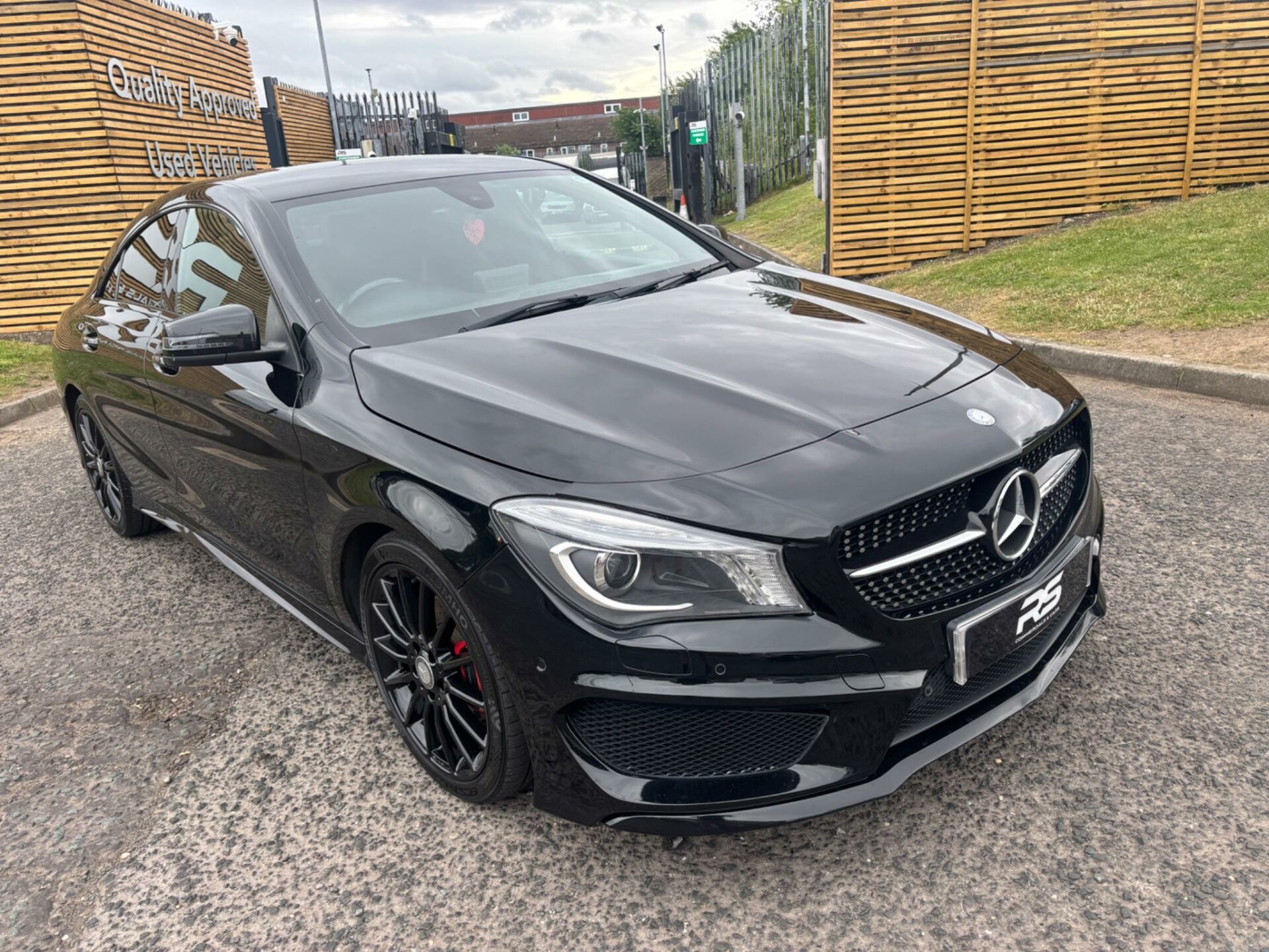 Mercedes Benz CLA