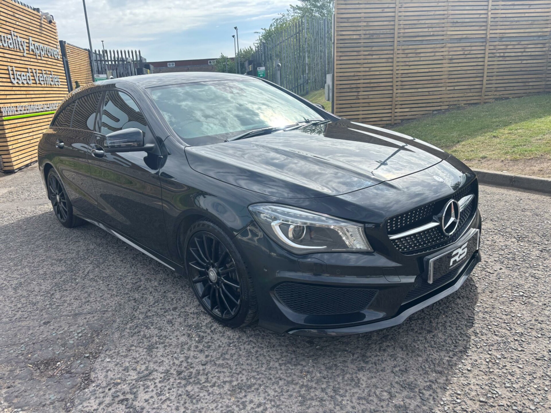 Mercedes Benz CLA