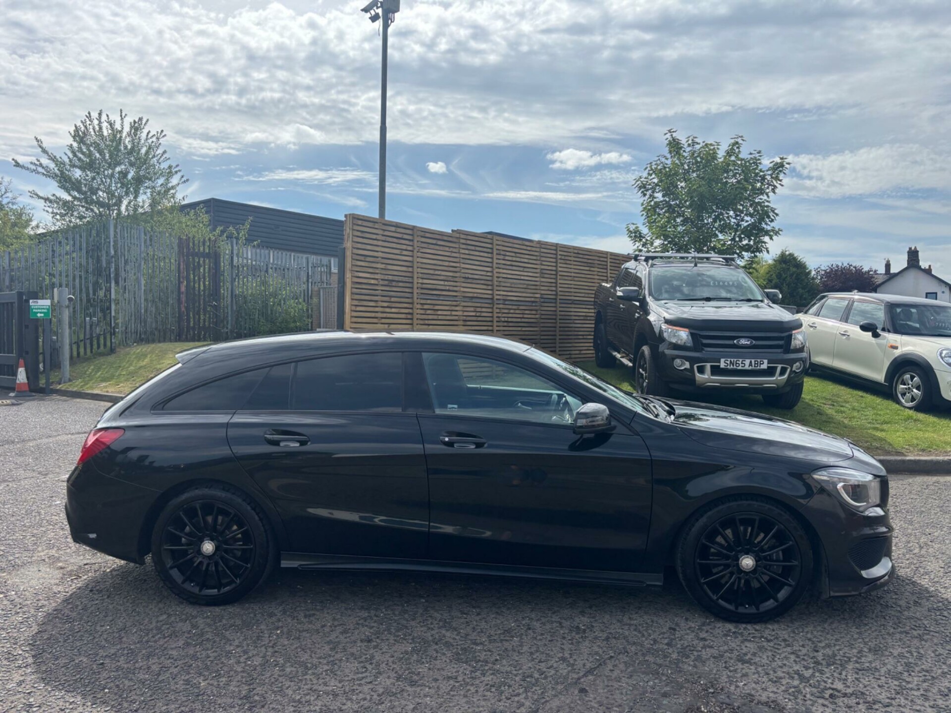 Mercedes Benz CLA