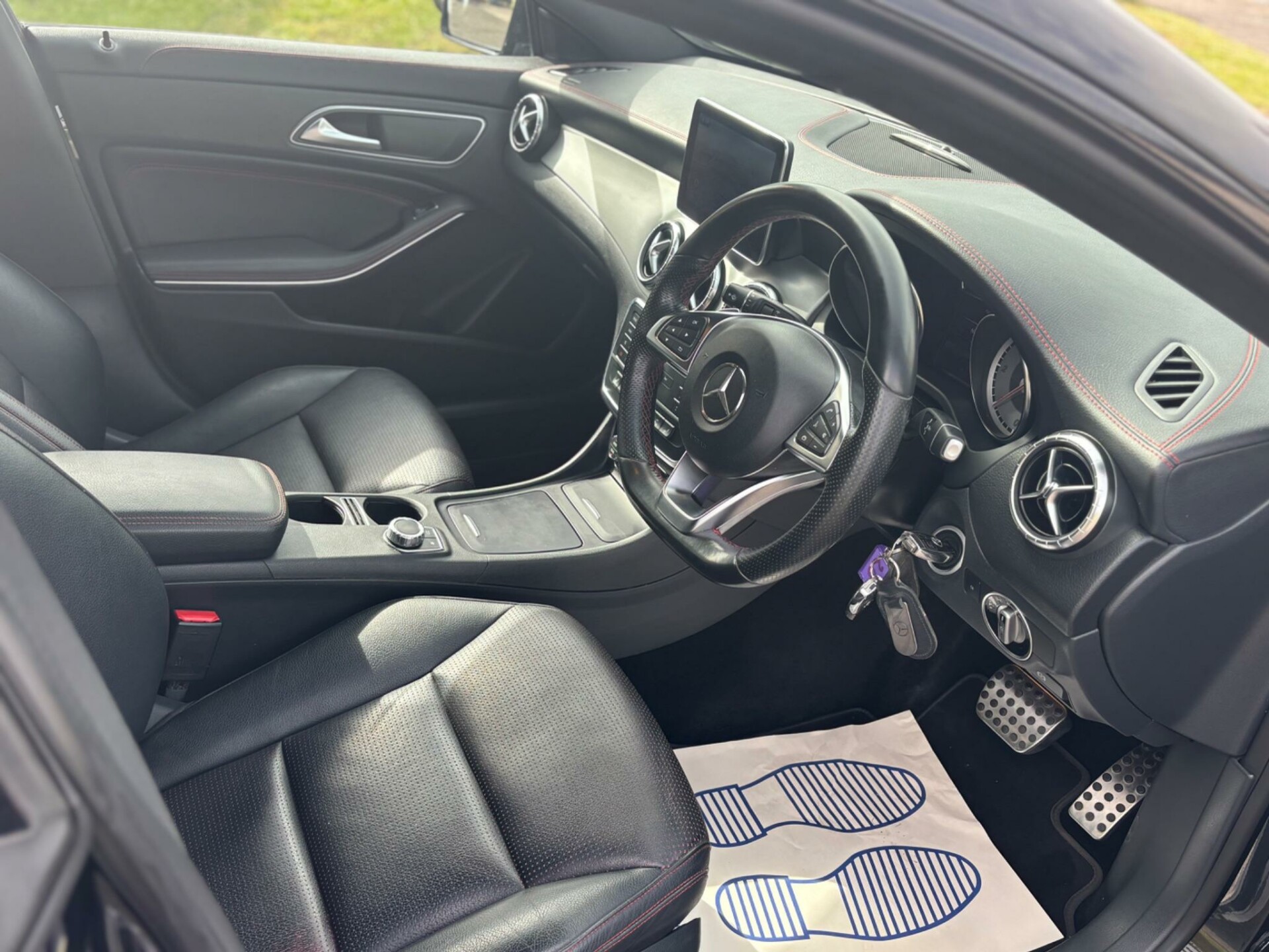 Mercedes Benz CLA