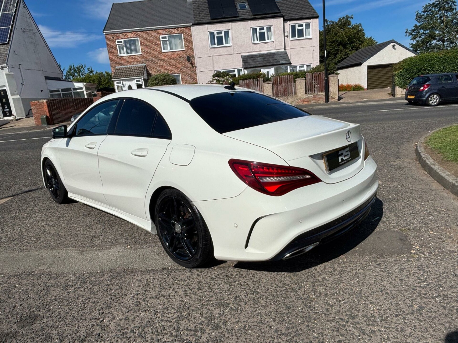 Mercedes Benz CLA