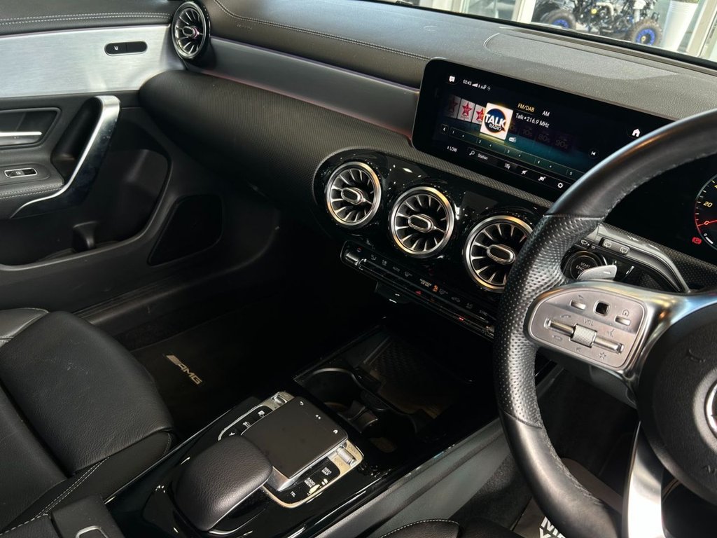 Mercedes Benz CLA