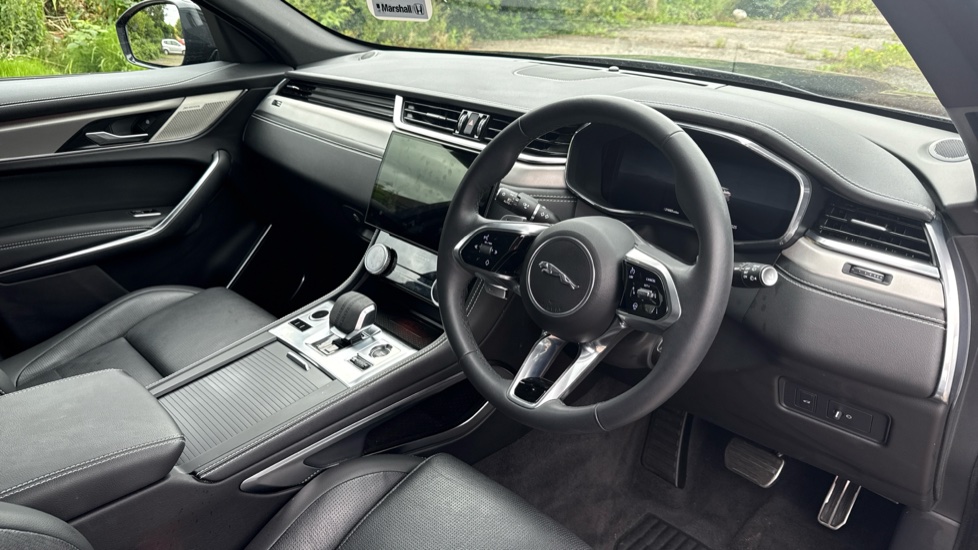 Jaguar F Pace