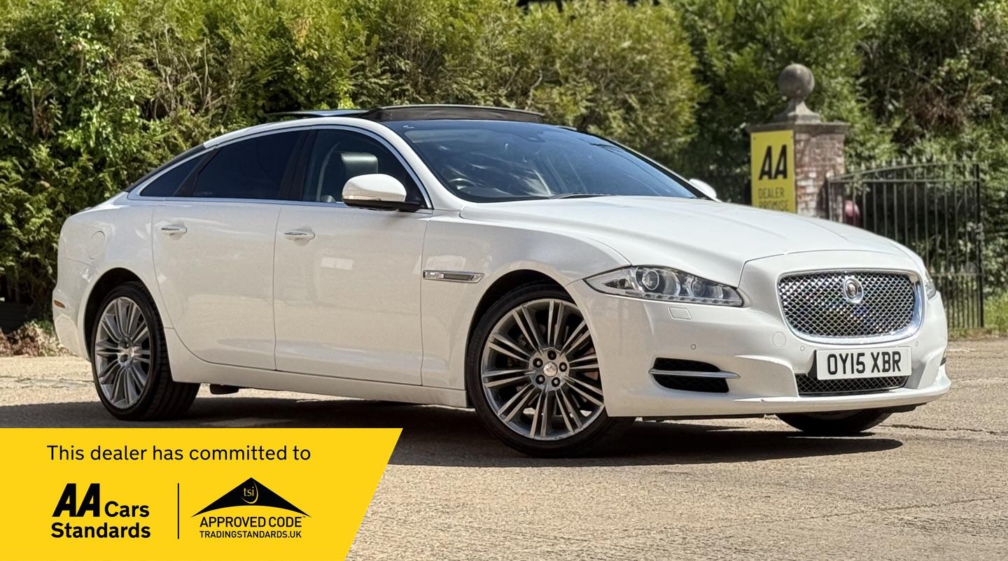 Jaguar XJ