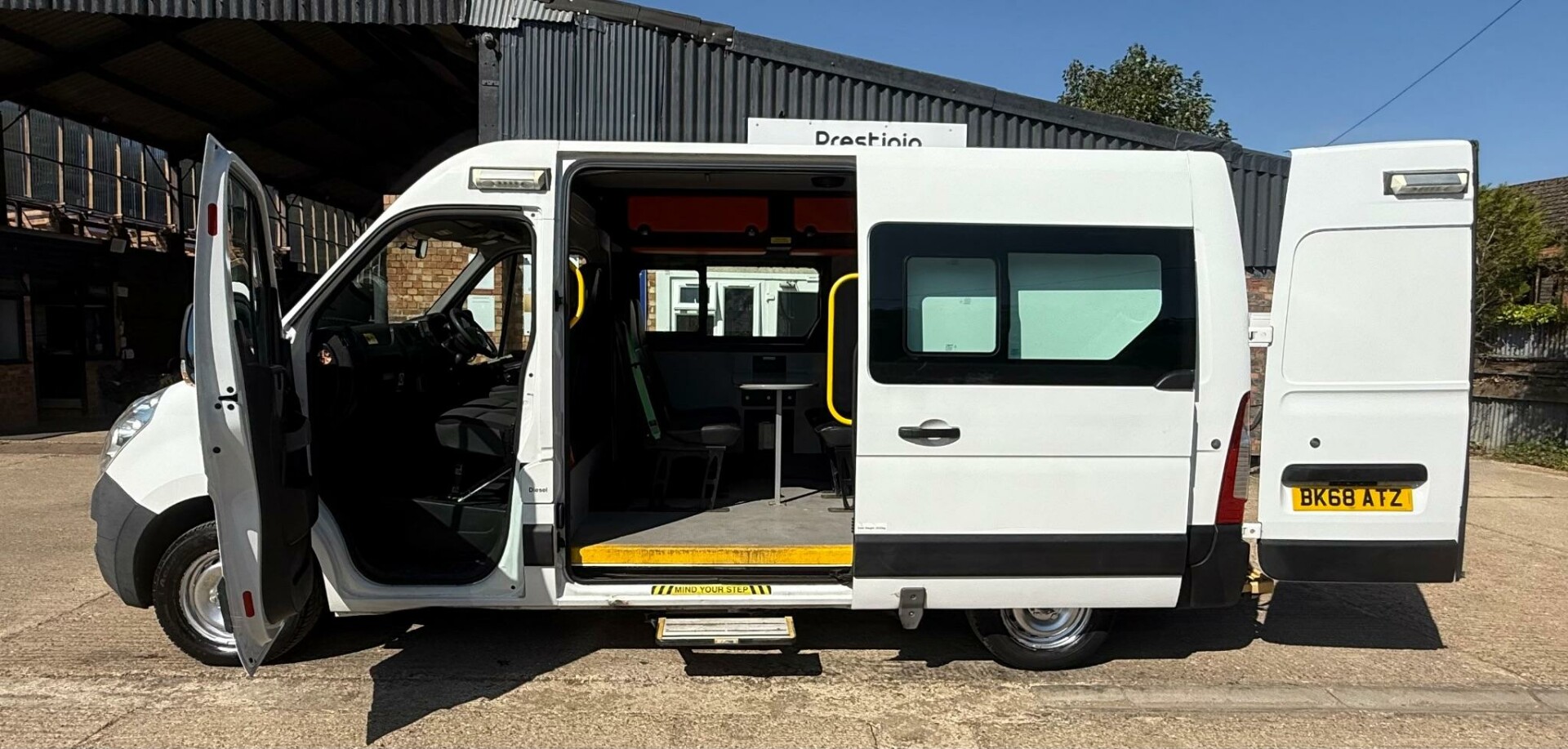 Vauxhall Movano