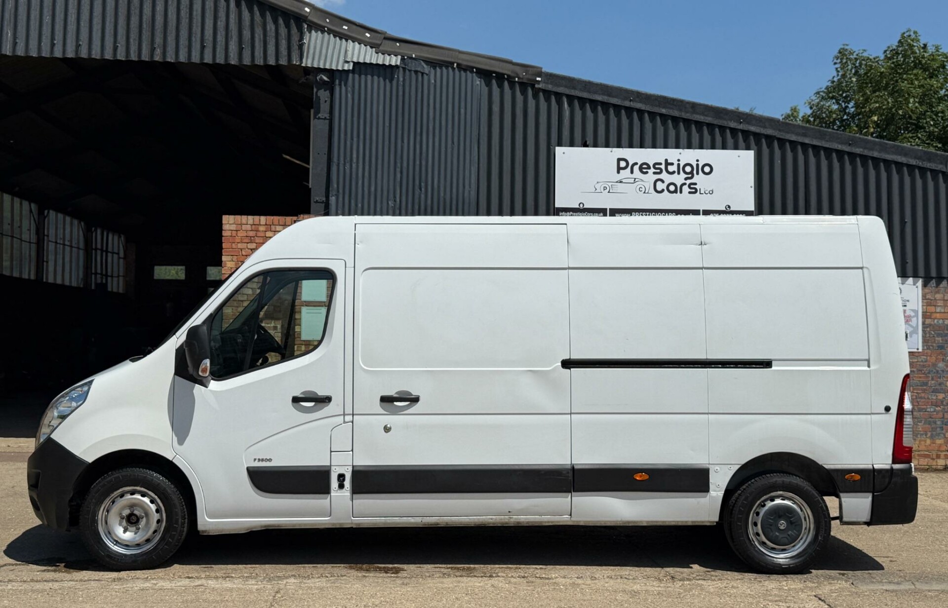 Vauxhall Movano