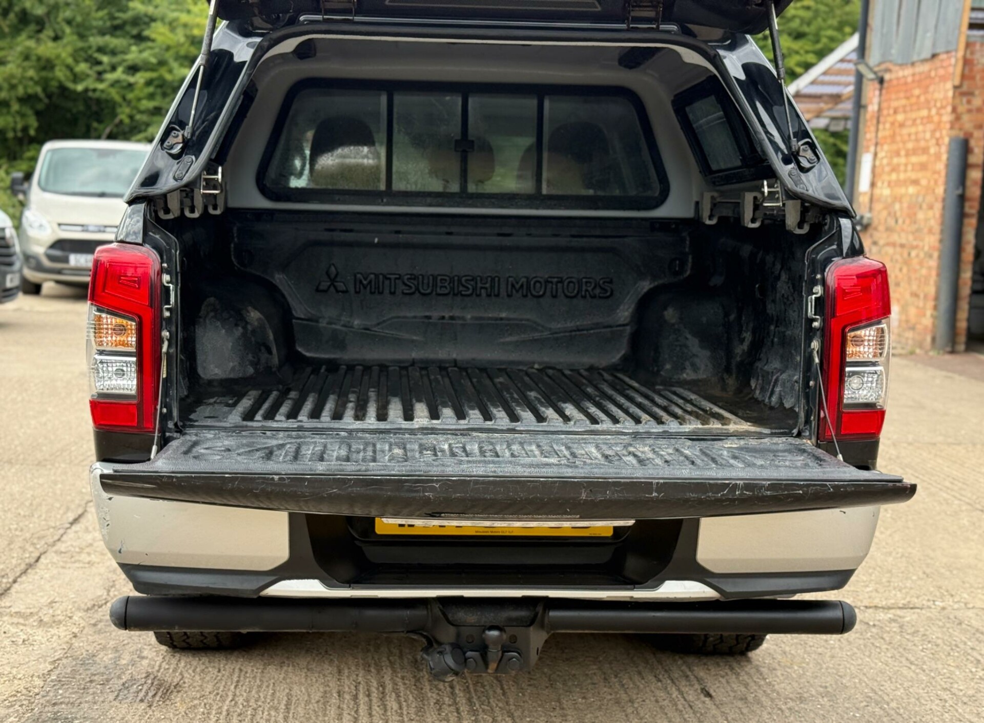 Mitsubishi L200