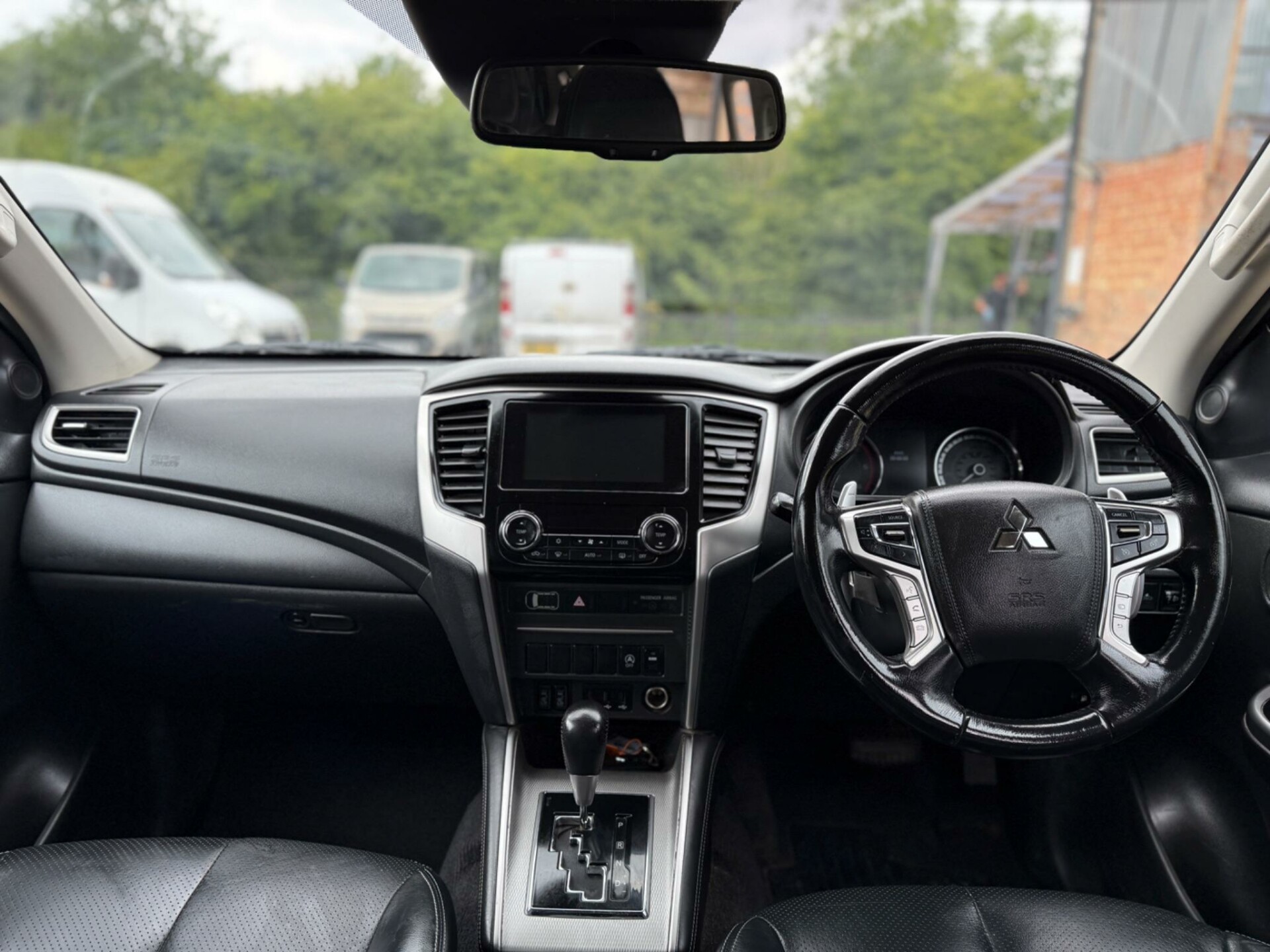 Mitsubishi L200