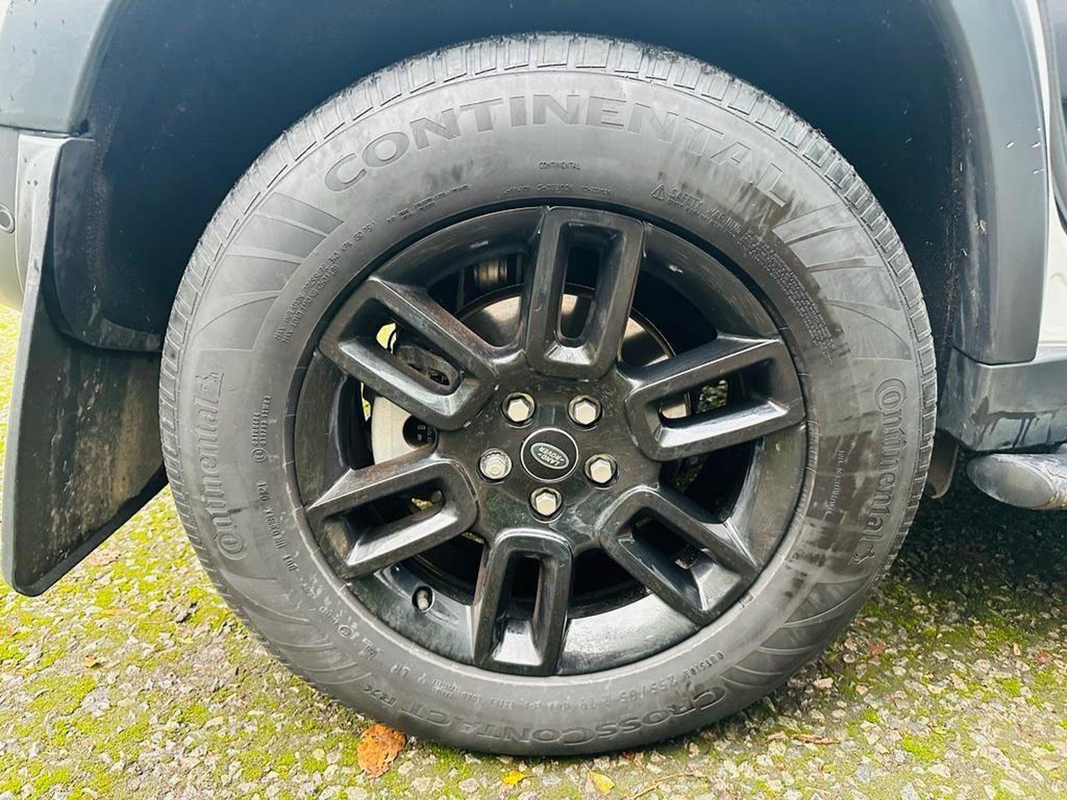 Land Rover 110