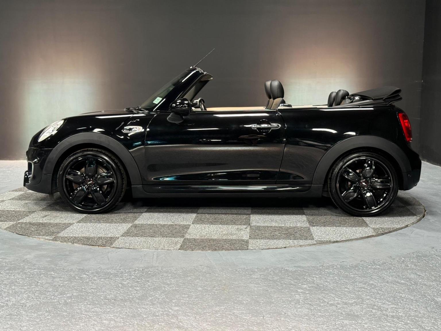 MINI Convertible