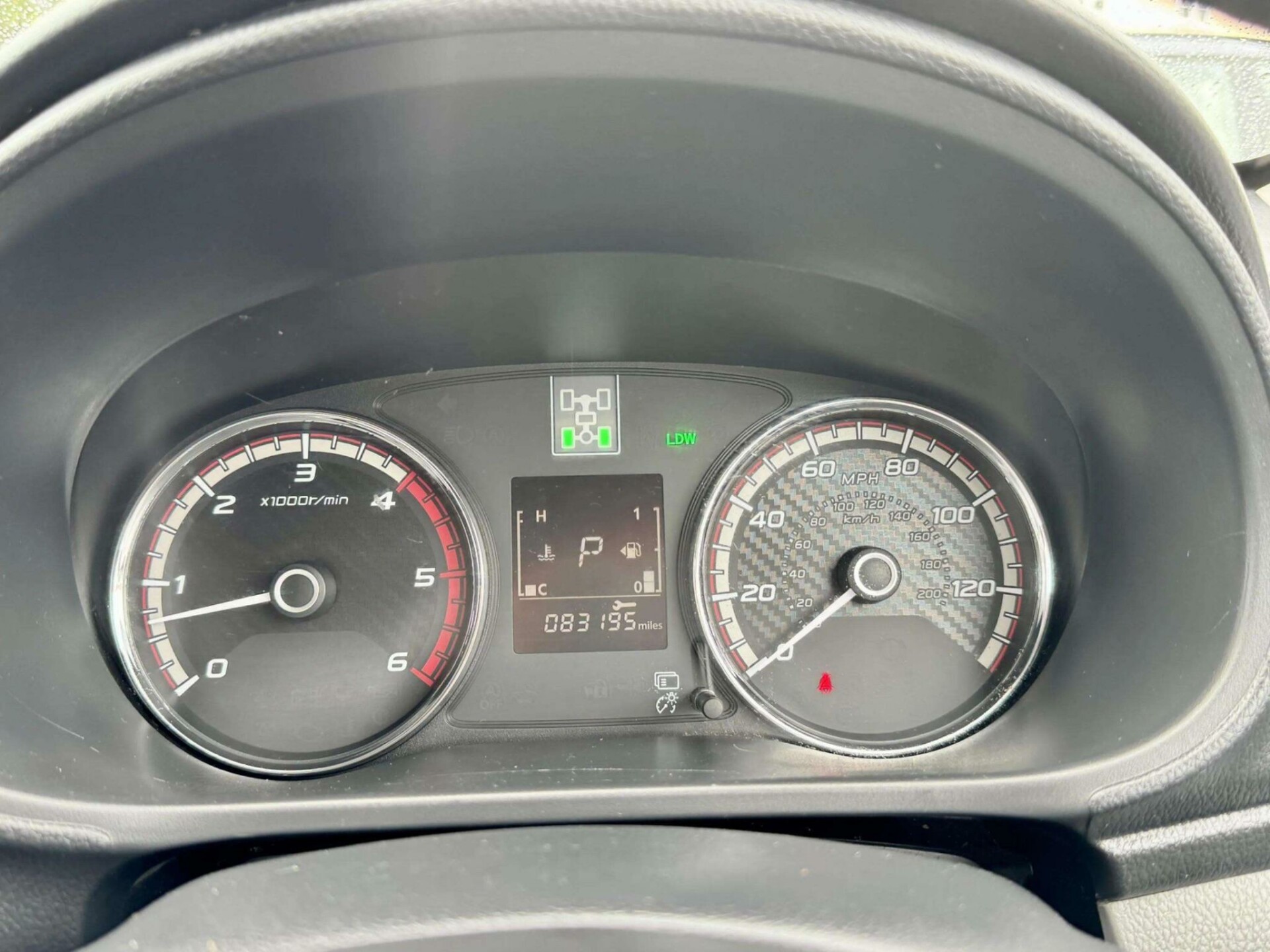 Mitsubishi L200