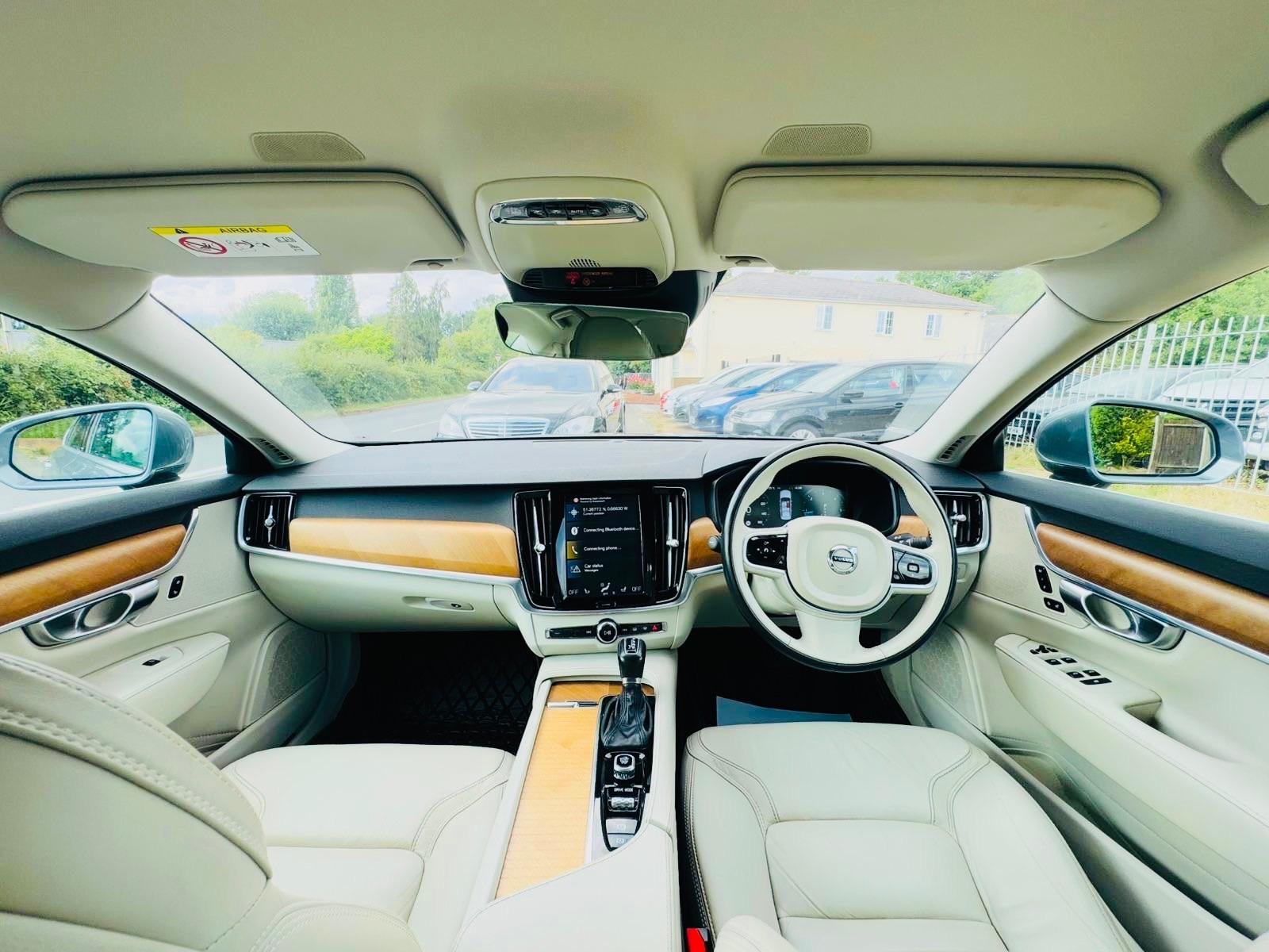 Volvo S90