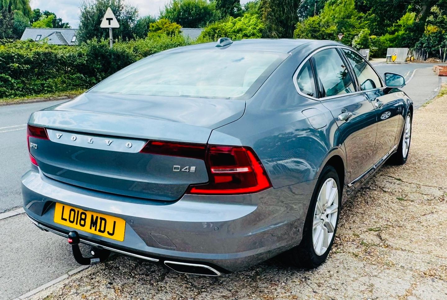 Volvo S90