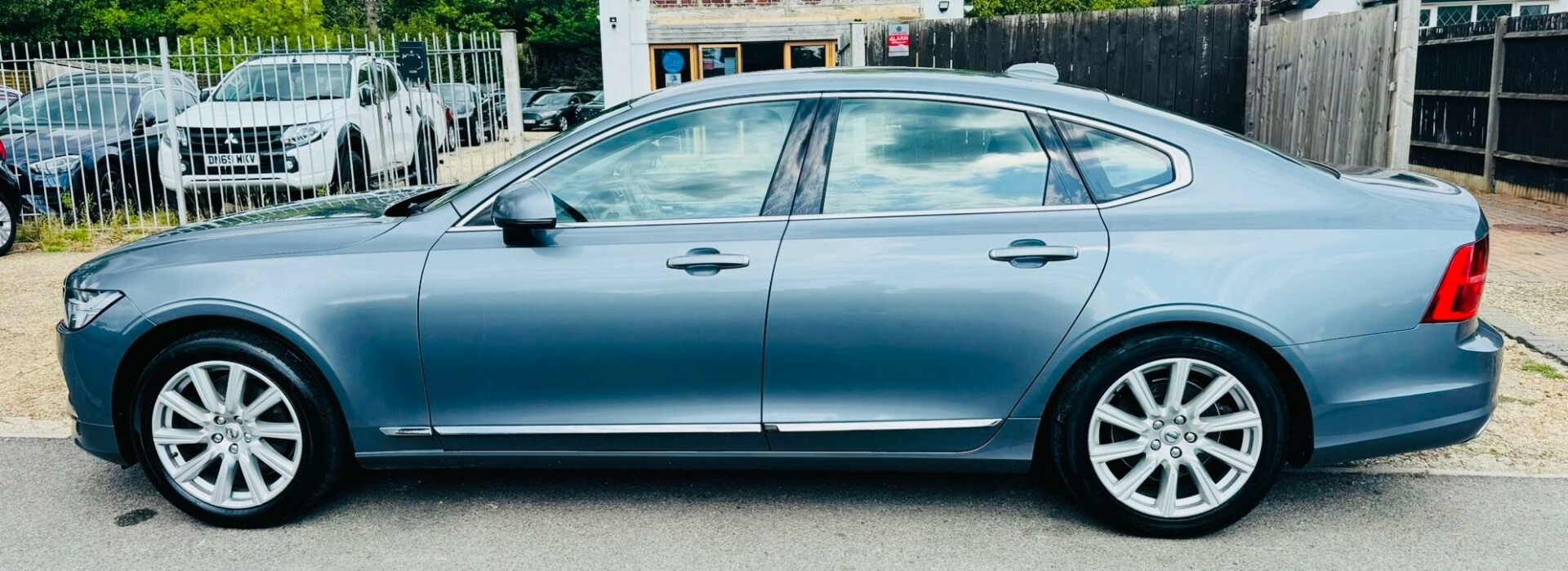 Volvo S90