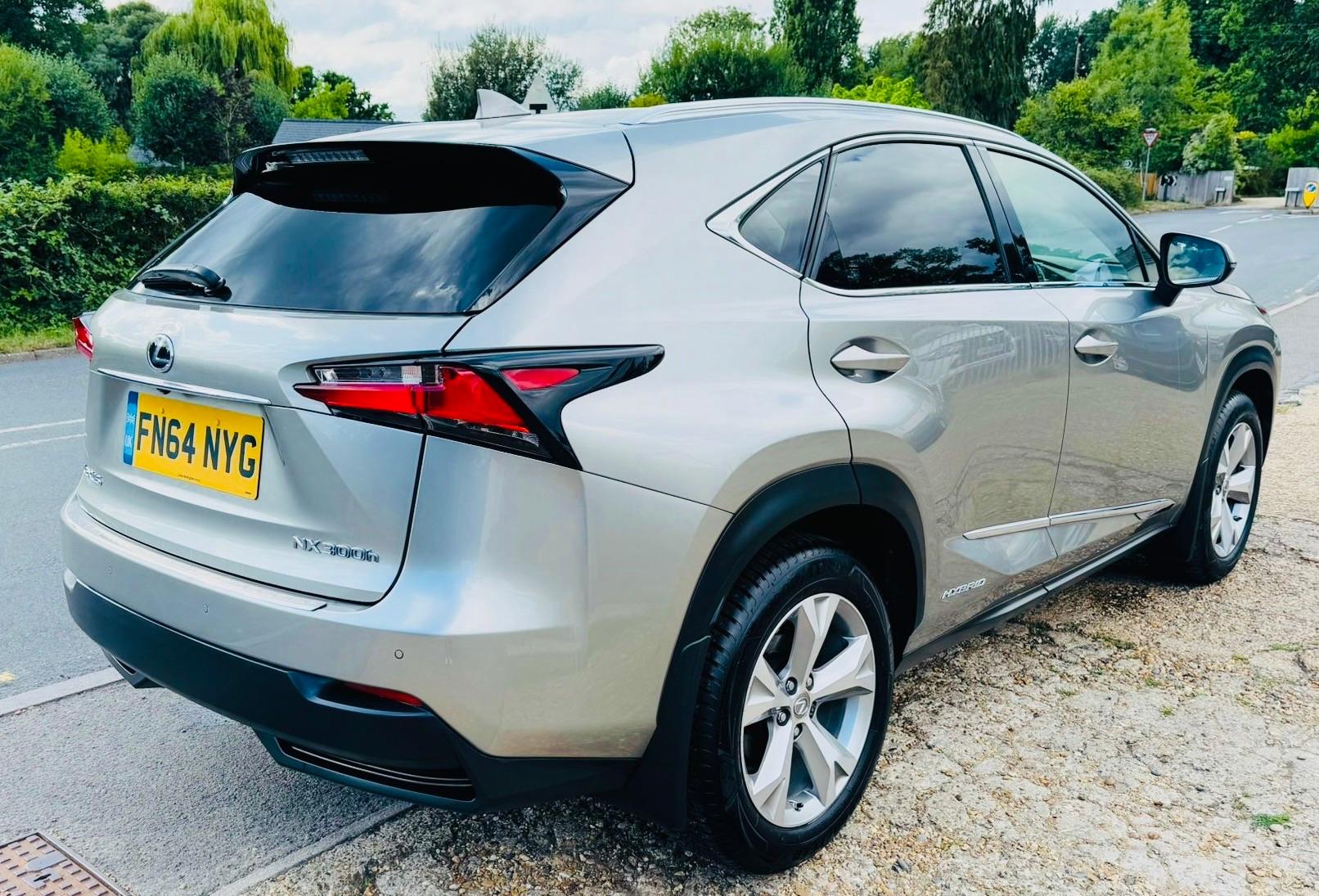 Lexus NX 300h