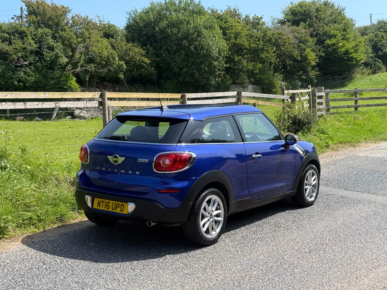 MINI Paceman