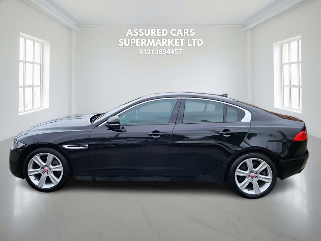 Jaguar XE