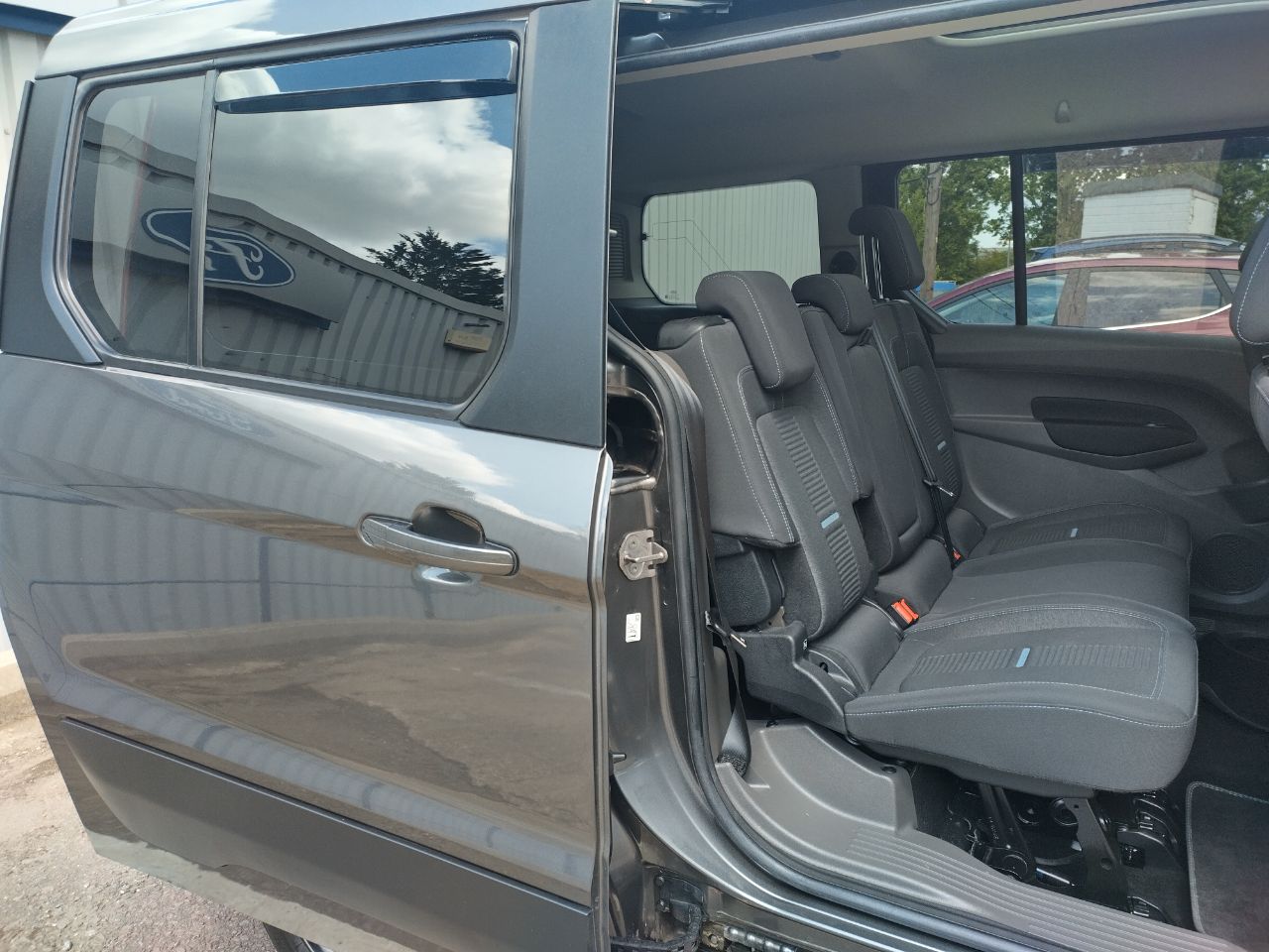 Ford Tourneo