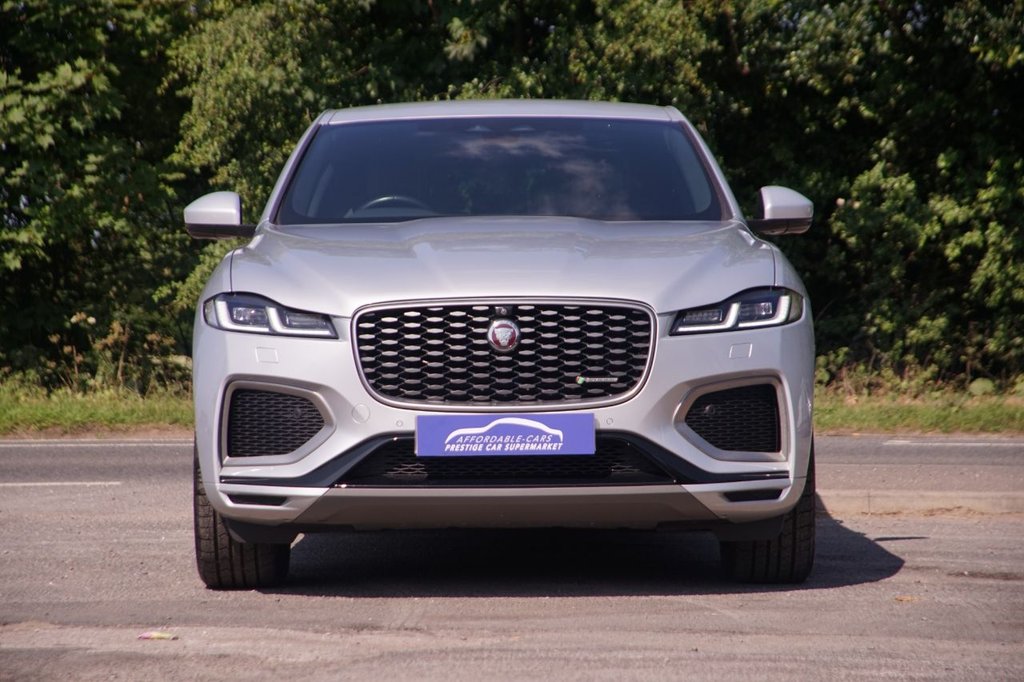 Jaguar F Pace