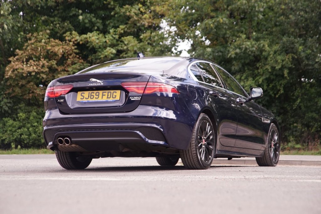 Jaguar XE