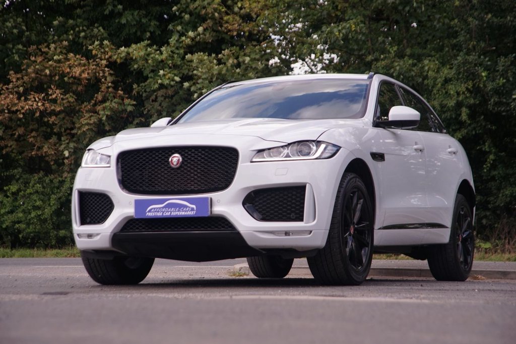 Jaguar F Pace