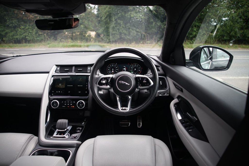 Jaguar E Pace