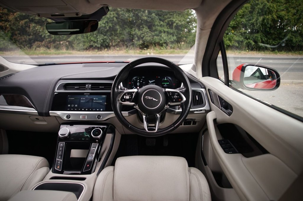 Jaguar I Pace