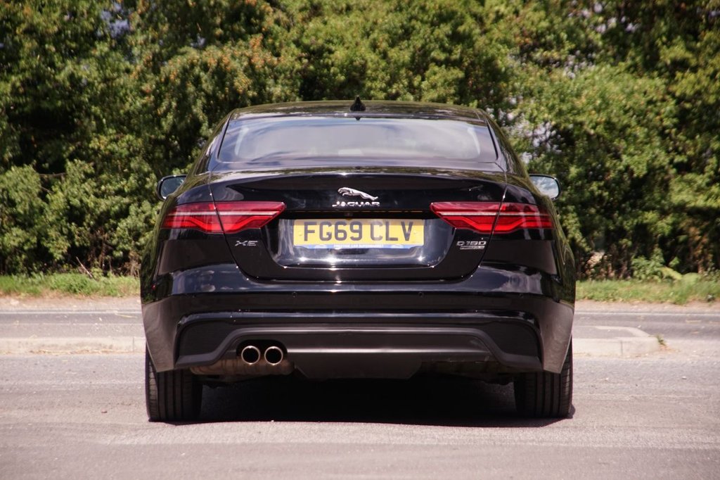 Jaguar XE