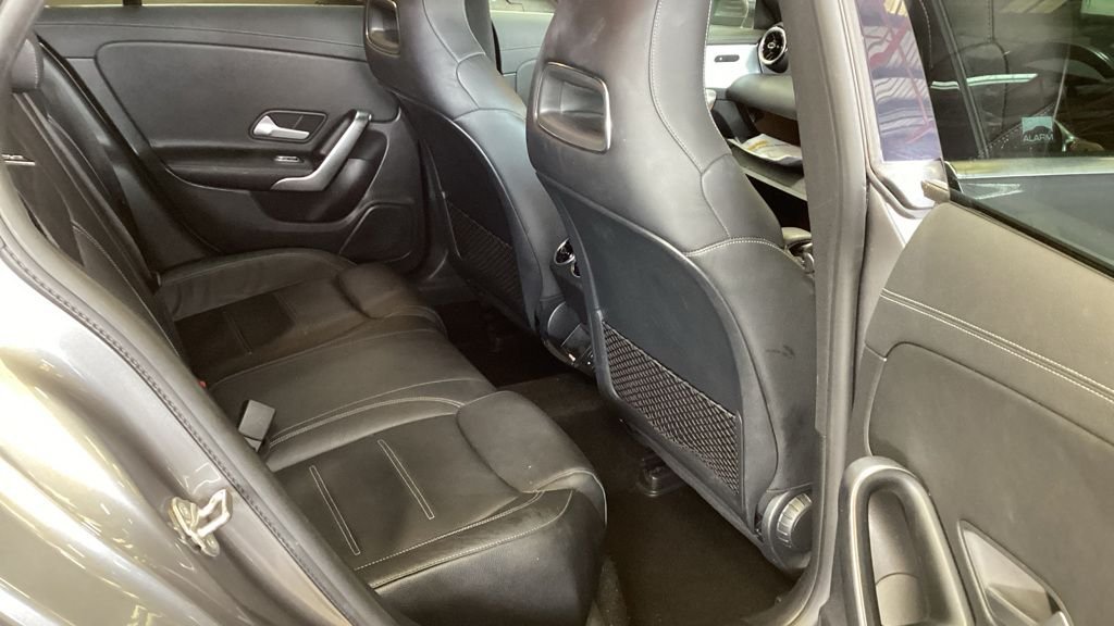 Mercedes Benz CLA