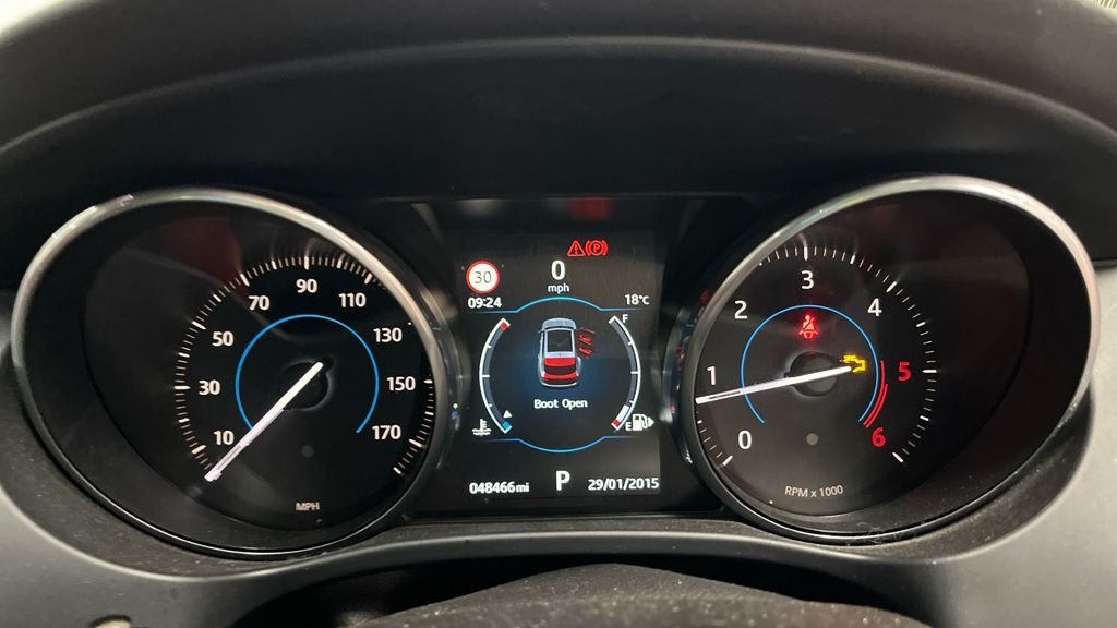 Jaguar F Pace