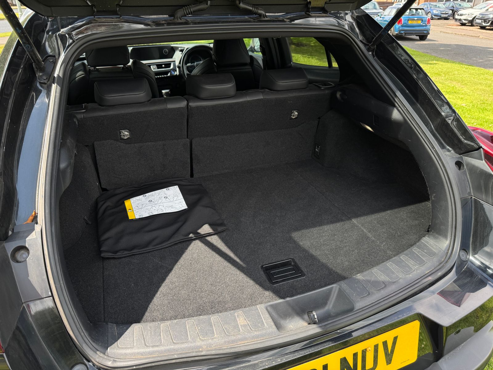 Lexus UX