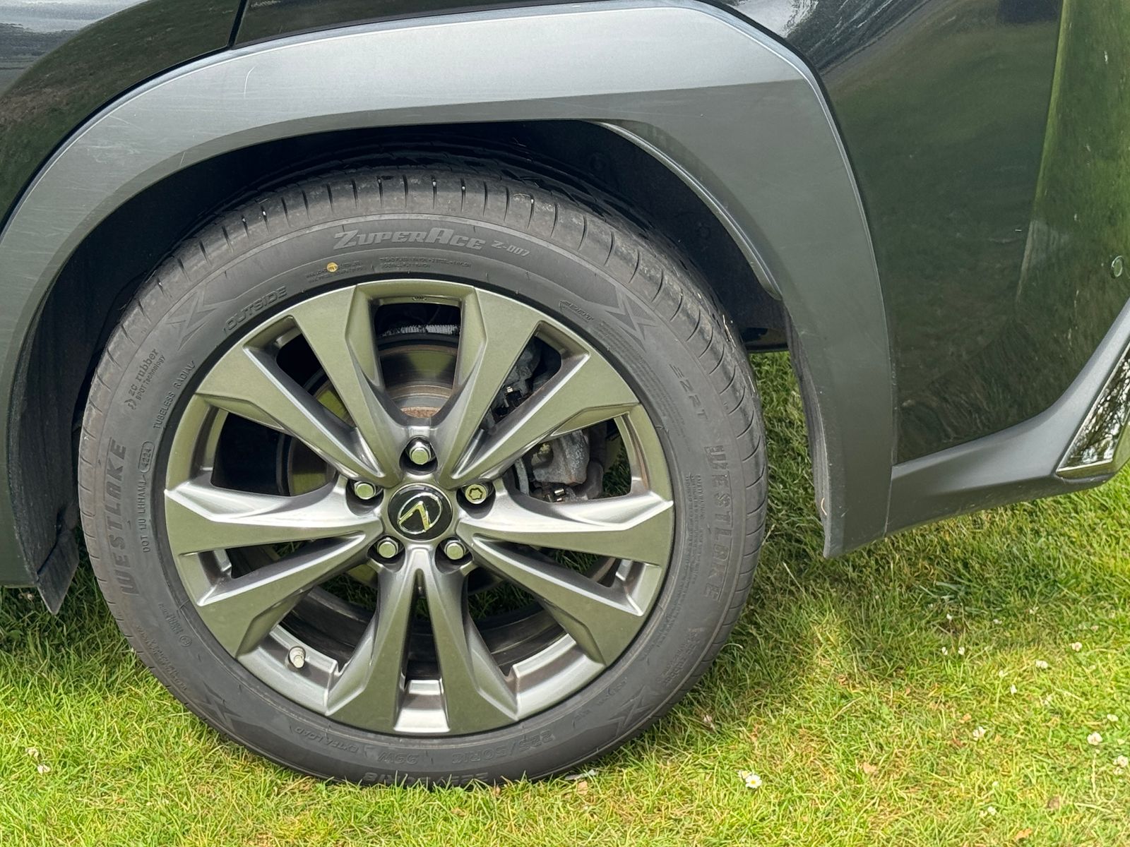 Lexus UX