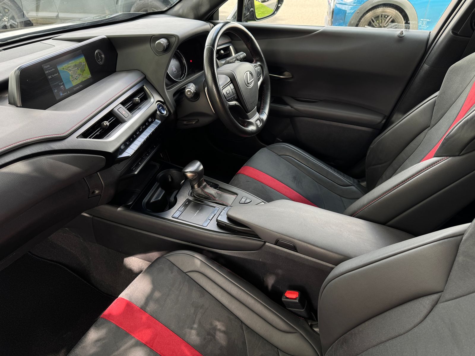 Lexus UX
