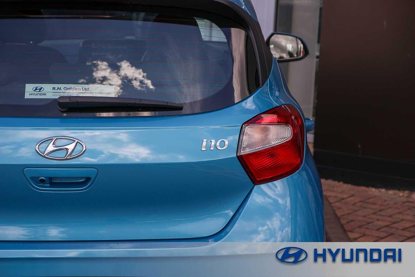 Hyundai i10