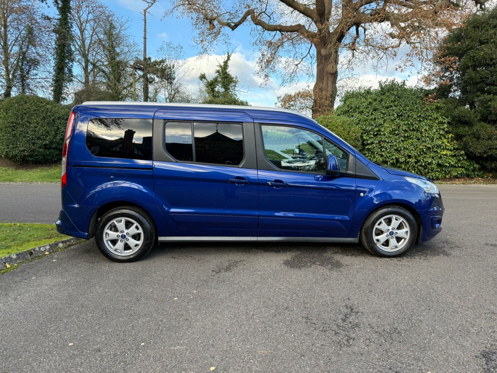 Ford Tourneo