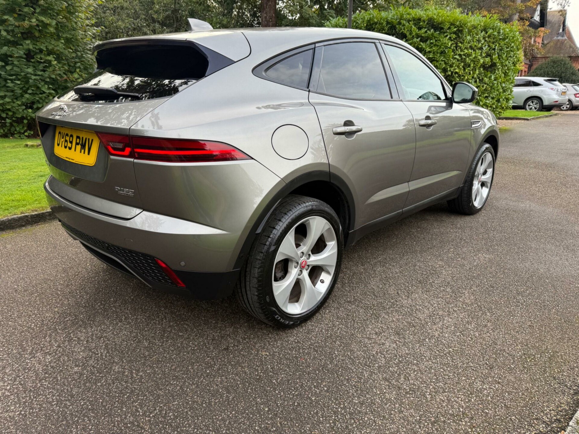 Jaguar E Pace