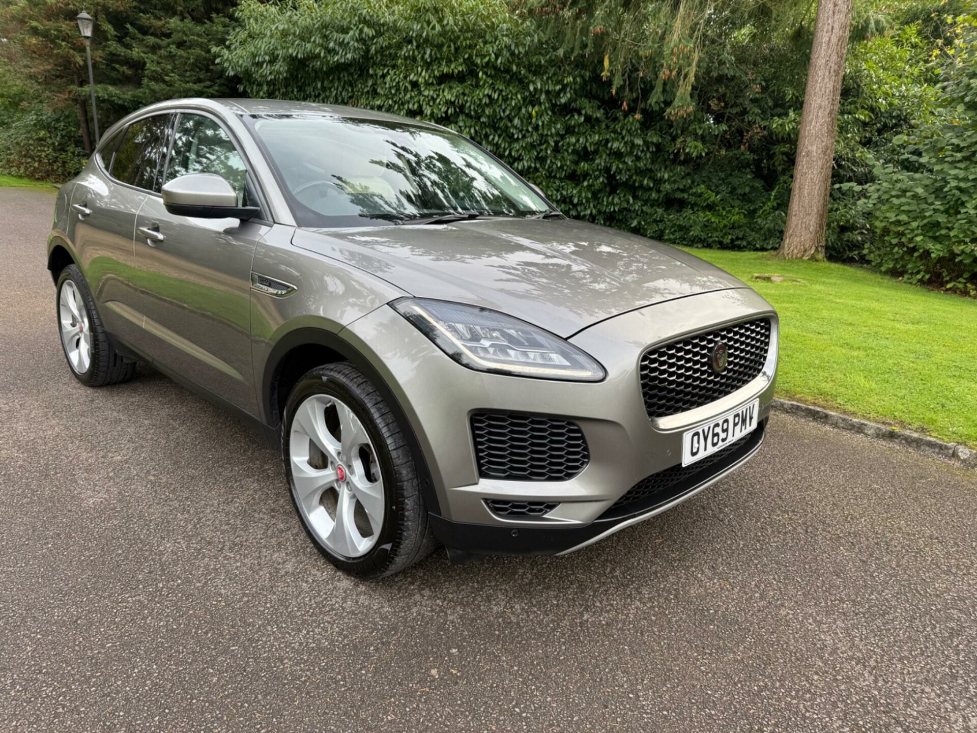 Jaguar E Pace