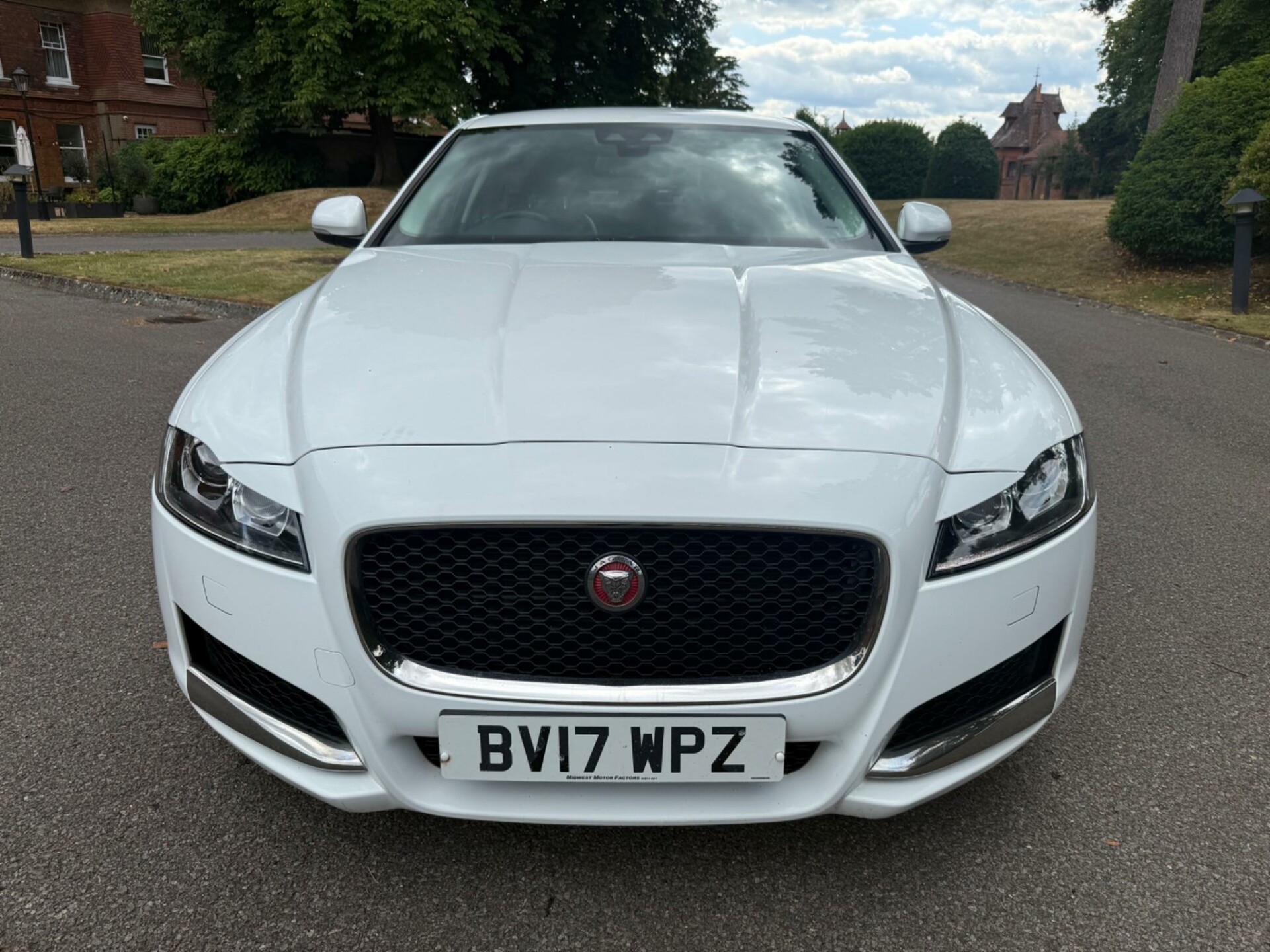 Jaguar XF