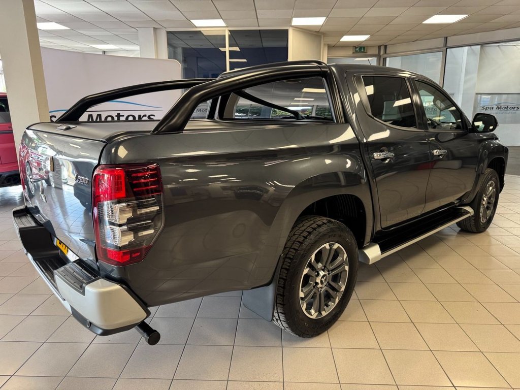 Mitsubishi L200