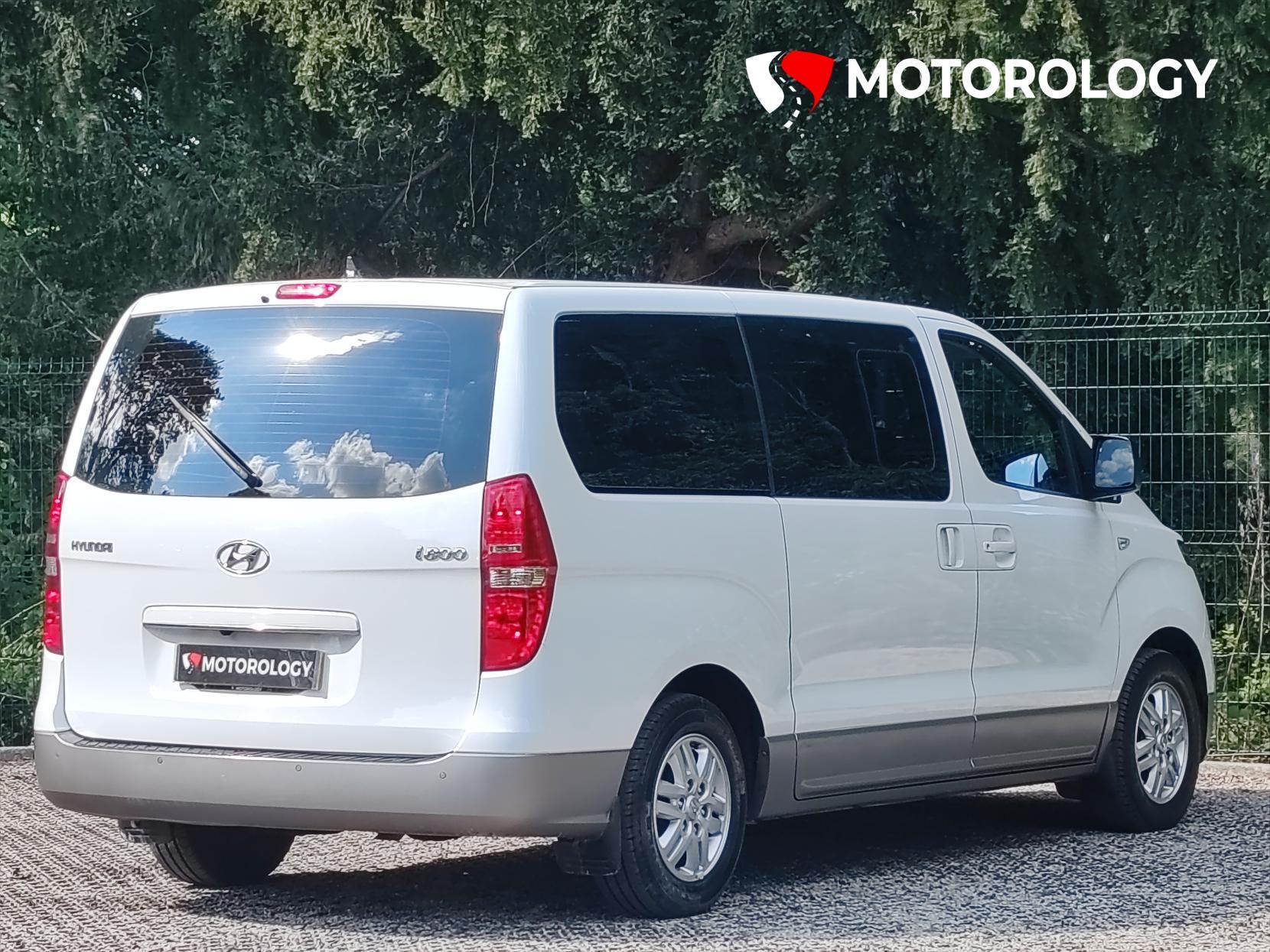 Hyundai i800