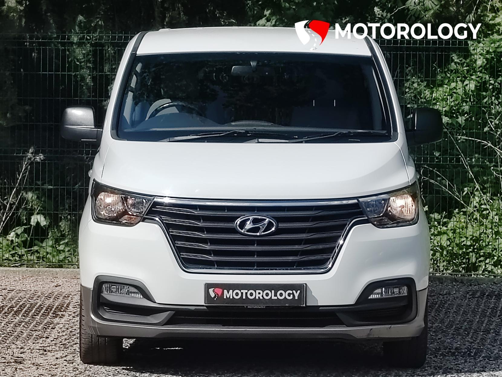 Hyundai i800