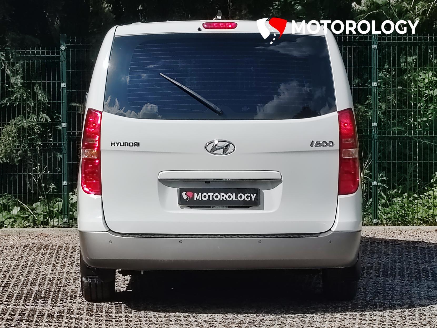 Hyundai i800